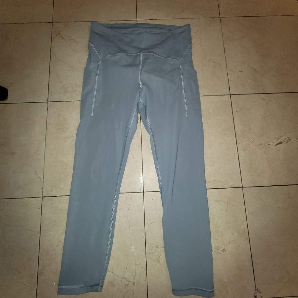 Sz 8 Gray Lululemon Leggings
